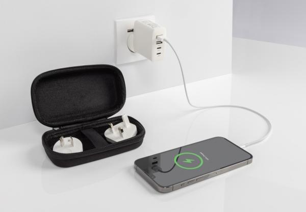 Cestovná nabíjačka TravelCharge Pro s USB C z RCS plastu biela 8