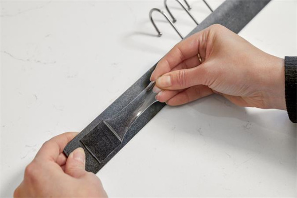 Lepiaca páska, obojstranná, silná, 30 mm x 3 m, 3M SCOTCH "Universal Gel", priehľadná 7