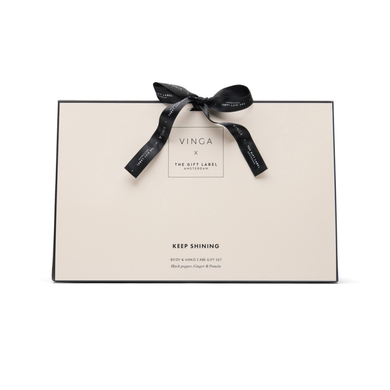 VINGA x TGL darčeková sada starostlivosti o telo a ruky biela 2