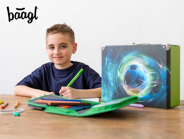 BAAGL Skladací školský kufrík Futbal Lopta s kovaním 4