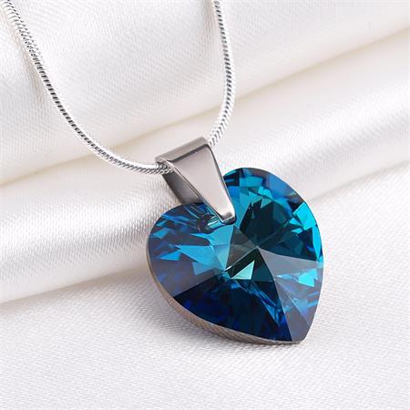 ART CRYSTELLA Retiazka, "MADE WITH SWAROVSKI ELEMENTS", prívesok v tvare srdiečka, modrý