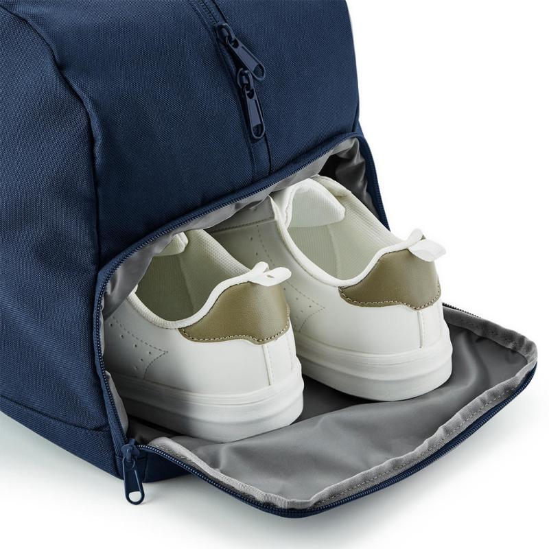 Recyklovaná taška Essentials Holdall 4