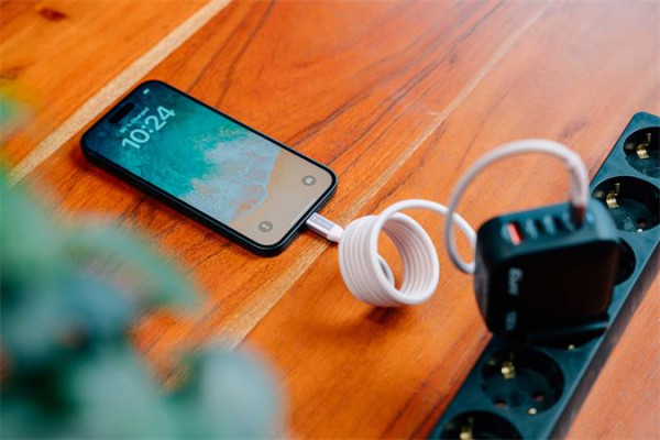 USB kábel, USB-C – USB-C, 1,2 m, 60 W, magnetický, VERBATIM, sivý 4