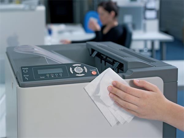 Čistiace utierky na plastové povrchy, 100 ks, DURABLE "SUPERCLEAN BOX 100" 3
