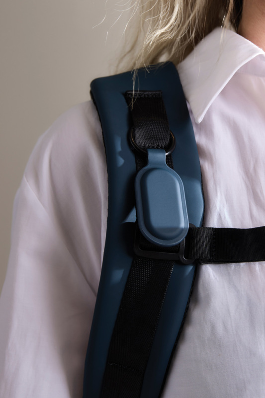 VINGA Baltimore RCS prívesok na kľúče s duál. vyhľadávačom námornícka modrá 6