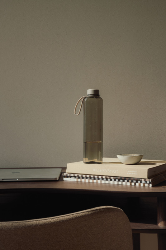 VINGA Arch RCS RPET fľaša 550 ml greige 2