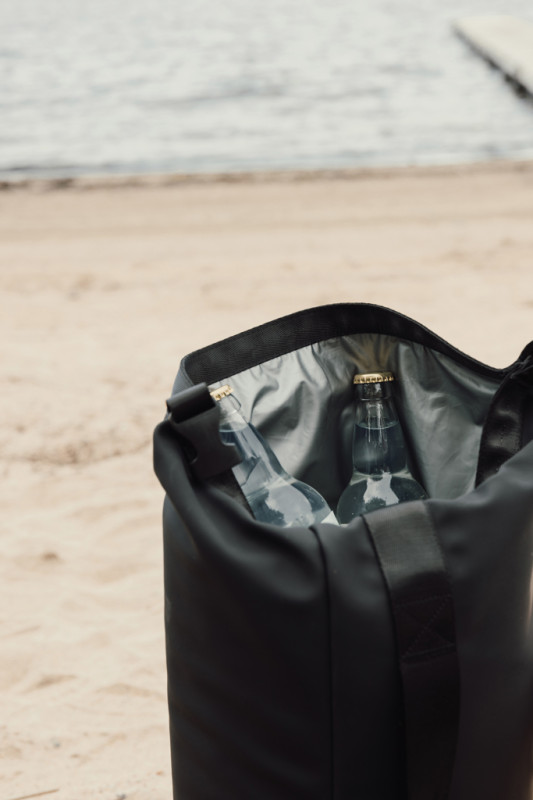 VINGA Baltimore RCS rolovacia chladiaca taška čierna 7