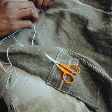 Nožnice na látky, 10 cm, ohnuté, FISKARS "Classic", oranžové 7