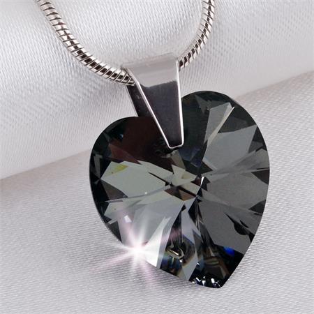 ART CRYSTELLA Retiazka, Made with SWAROVSKI® elements, prívesok v tvare srdiečka, čierny diamant