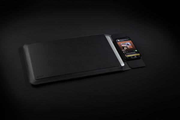 Obal na notebook 15,6" Swiss Peak s magnet. nabíjaním 15W čierna 11