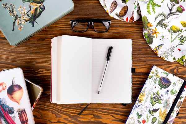 NOTIQUE Notes Bylinky Kateřiny Winterové, linajkovaný, 13 x 21 cm 4