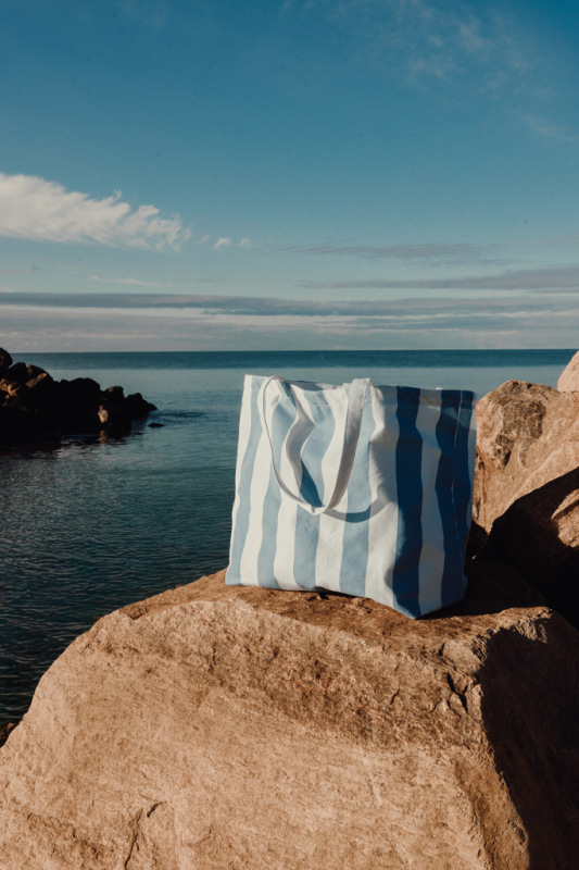 VINGA Lagoa GRS plážová taška svetlo modrá 3