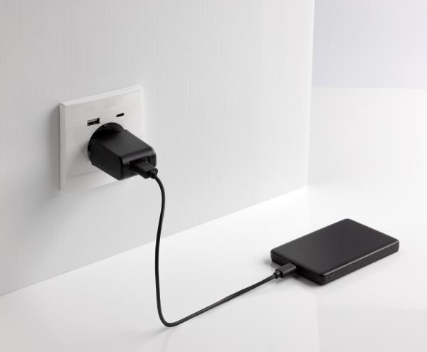 Magnetická powerbanka Orion 5000mAh 5W z RCS hliníka čierna 7