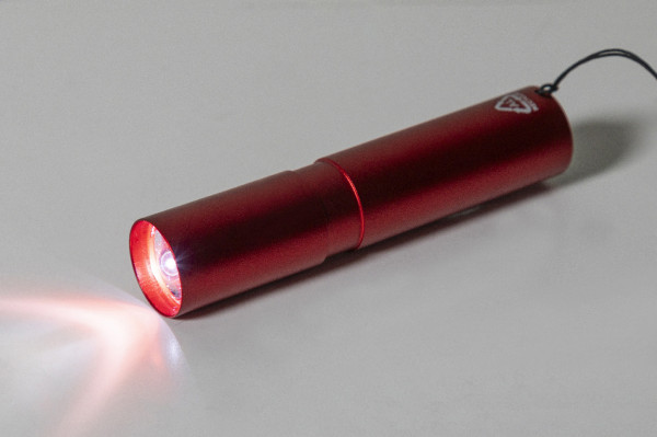 Chargelight Tone dobíjacie svietidlo z recyklovaného hliníka 3