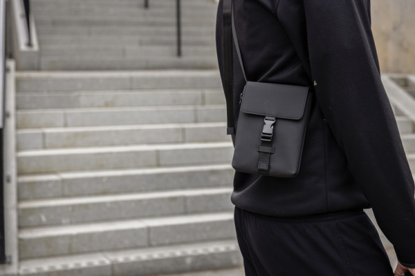 VINGA Baltimore RCS taška na nevyhnutnosti čierna 9