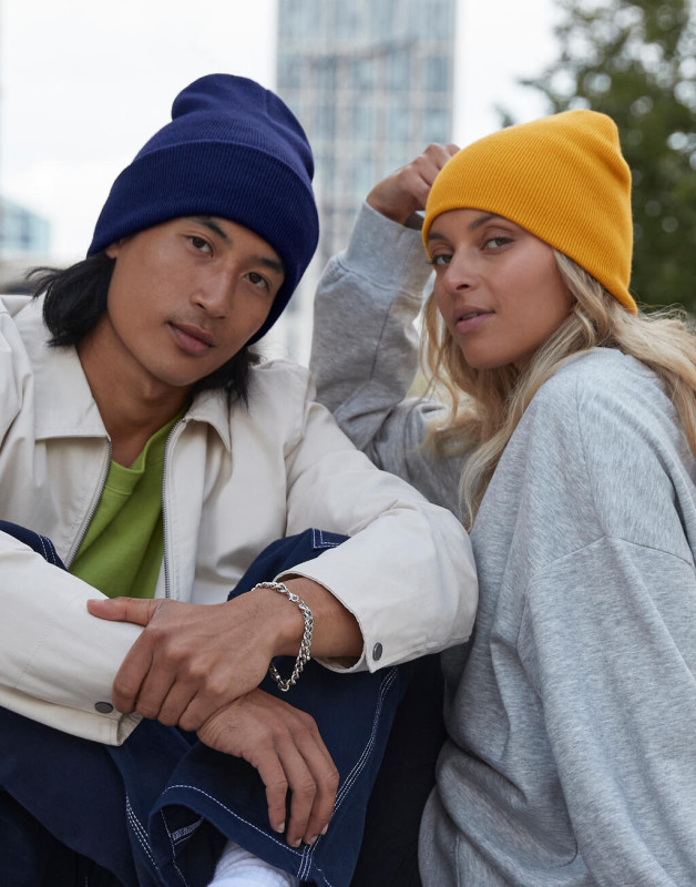 Originálná čiapka so širokou manžetou 3