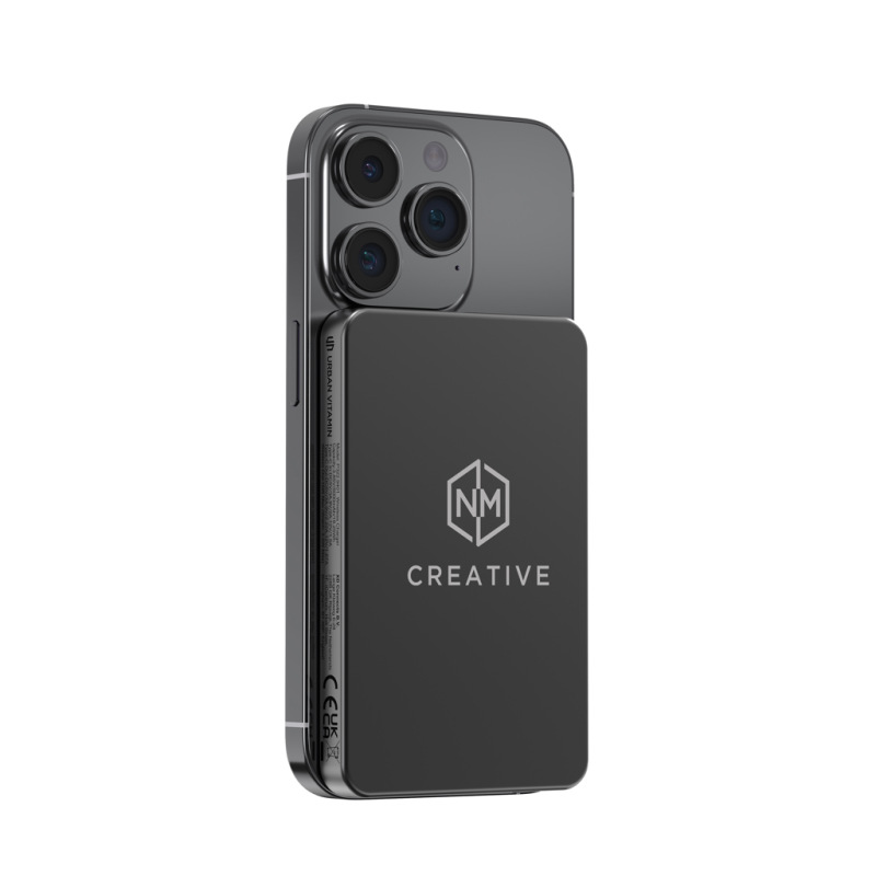Urban Vitamin Marin 5000 mAh magnet. 15 W bezd. powerbanka čierna 12
