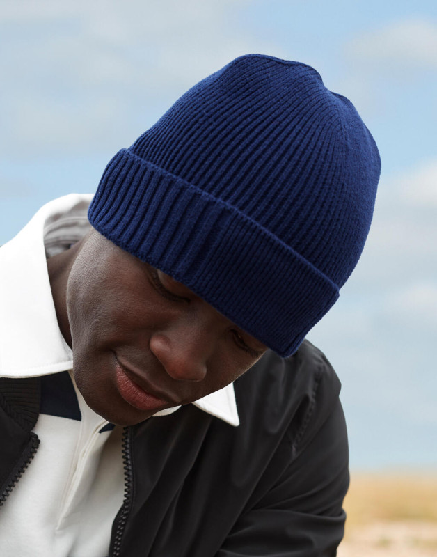 Upravená čiapka s nášivkou z organickej bavlny 2